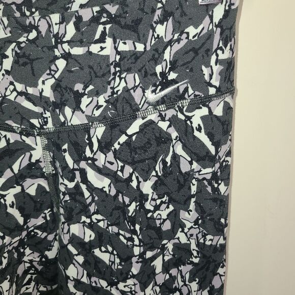 Nike Dri Fit Leggings. Gray, white and black abstract print. EUC - Picture 2 of 9
